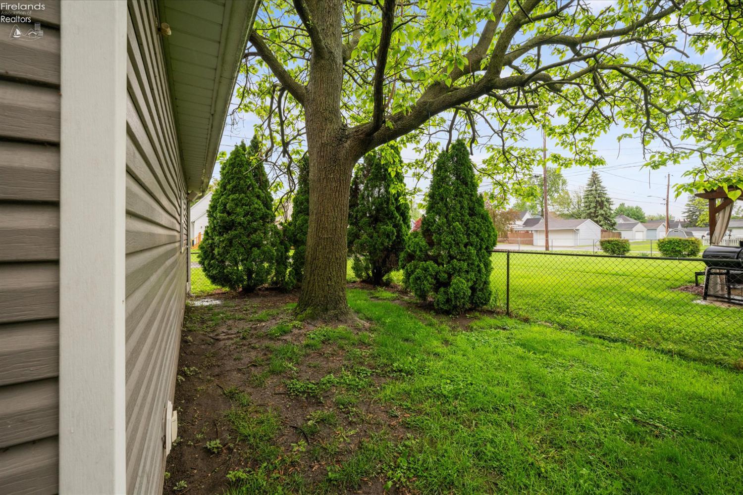 1005 Carbon Street