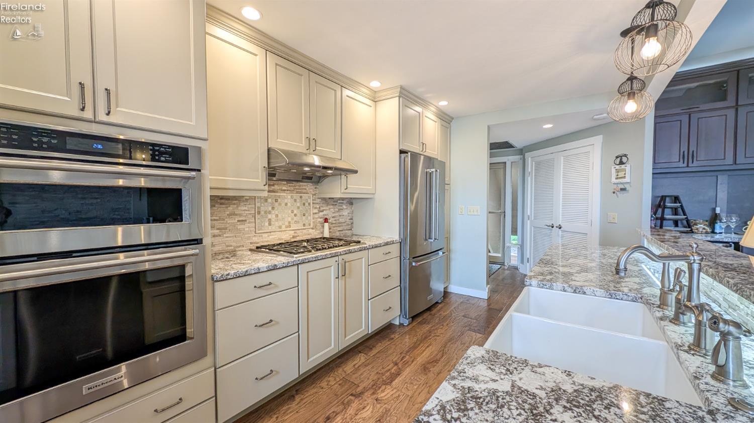 4290 Marin Boulevard B