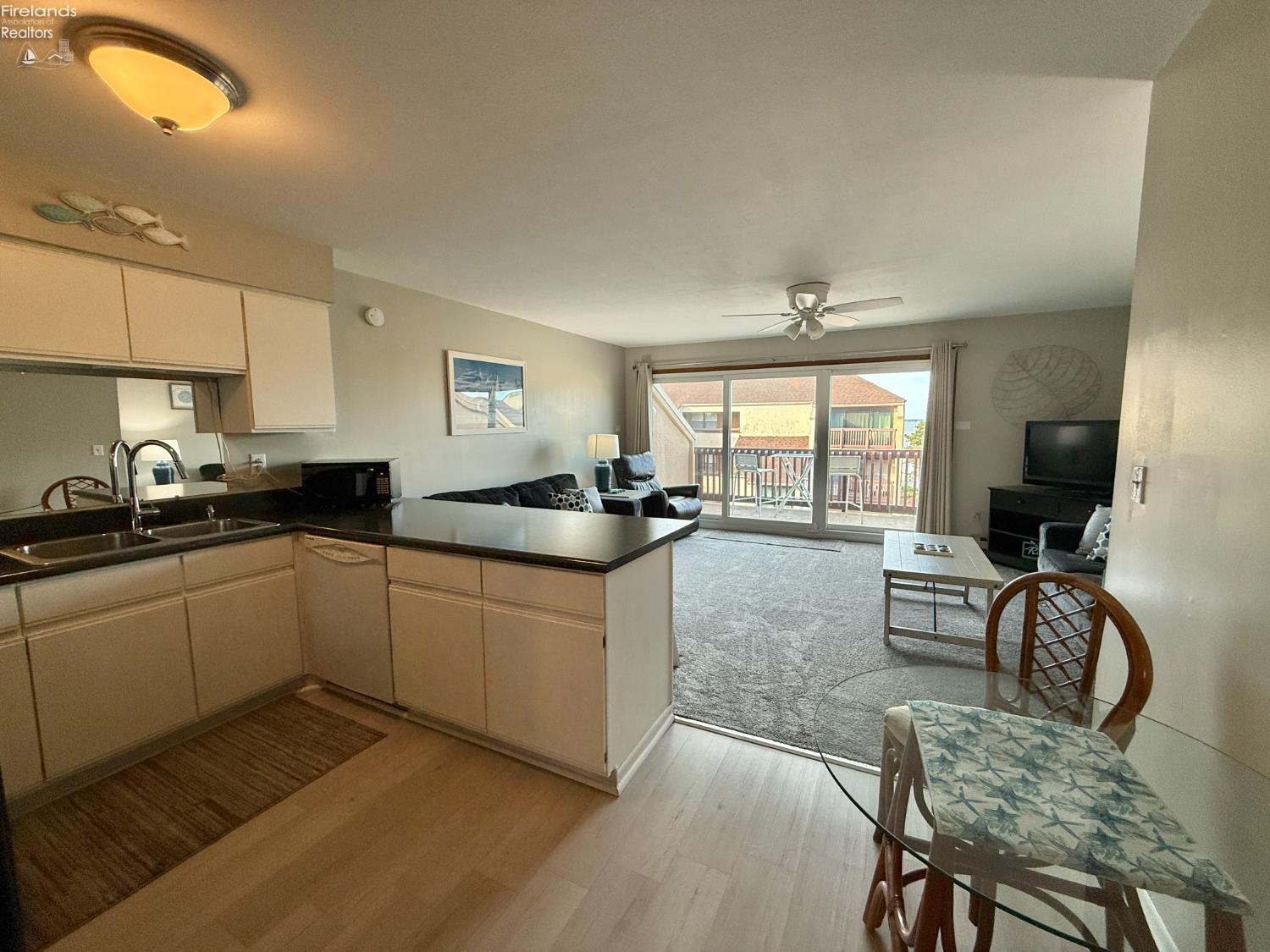 1801 E Perry Street 10