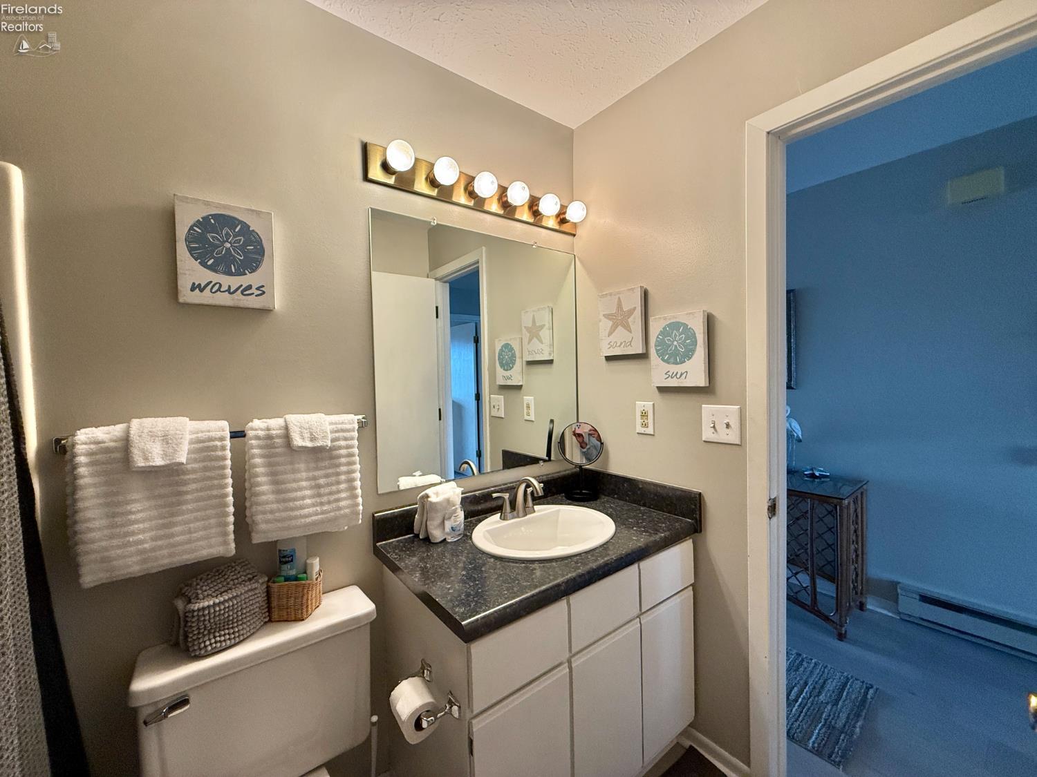 1801 E Perry Street 10