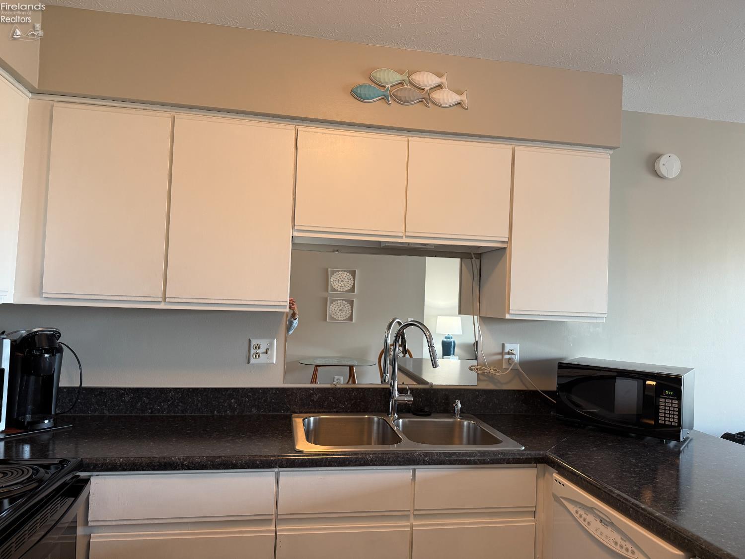 1801 E Perry Street 10