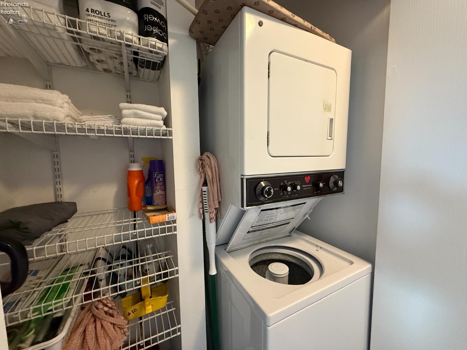 1801 E Perry Street 10