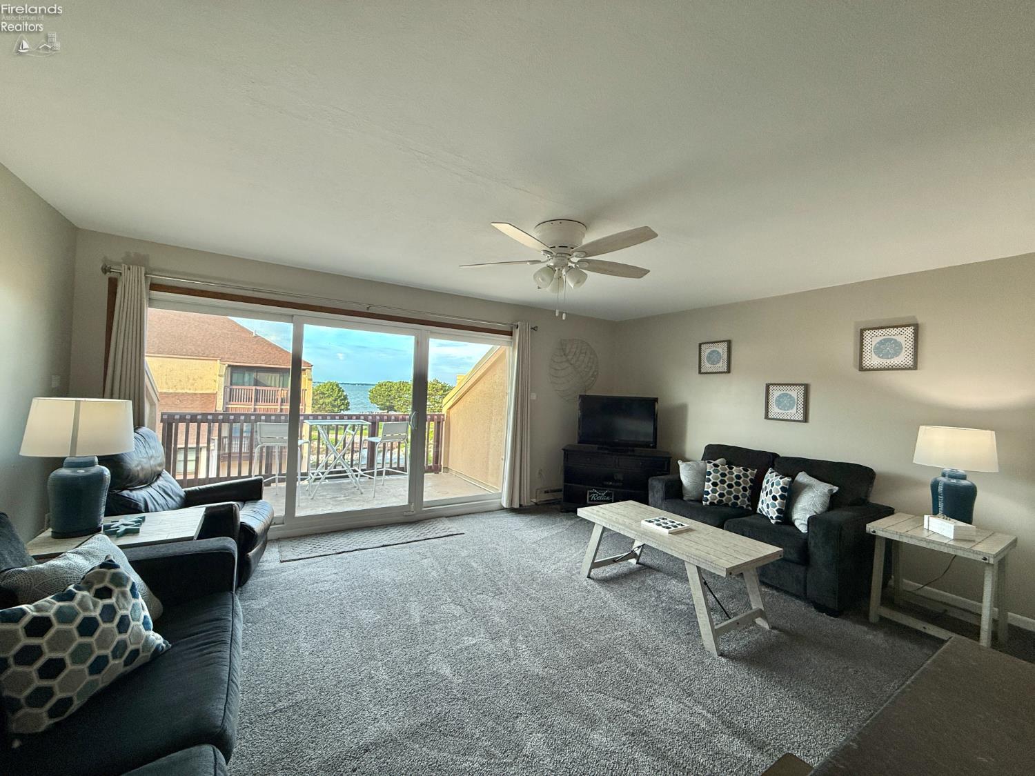 1801 E Perry Street 10