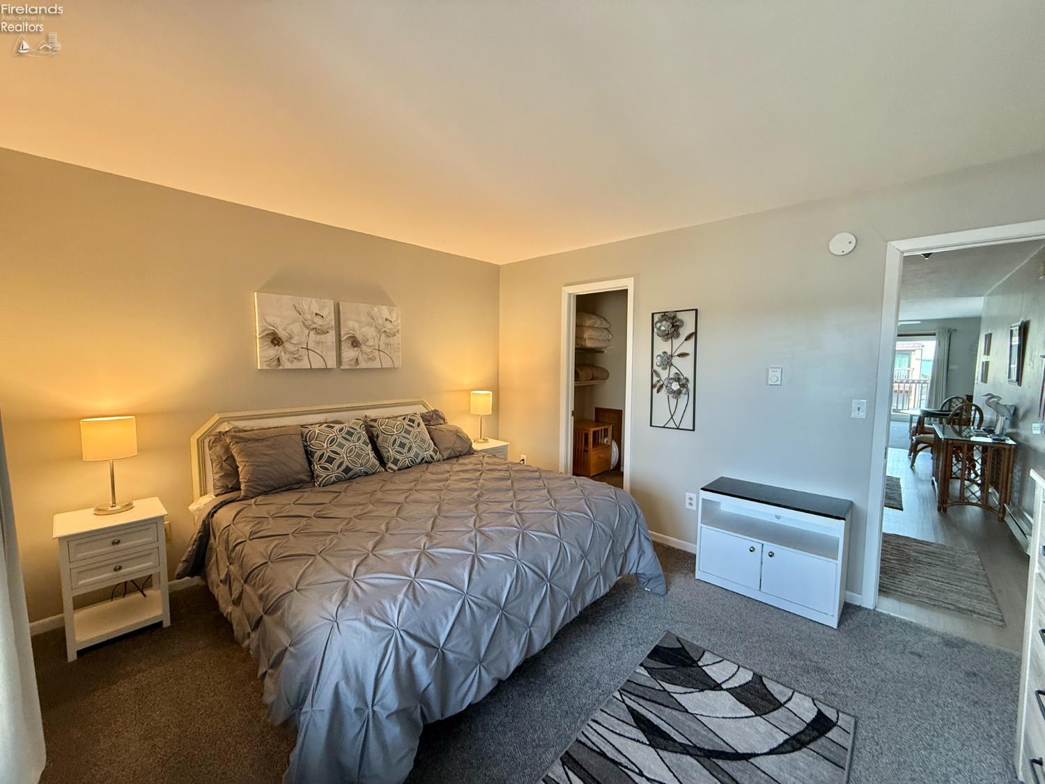 1801 E Perry Street 10