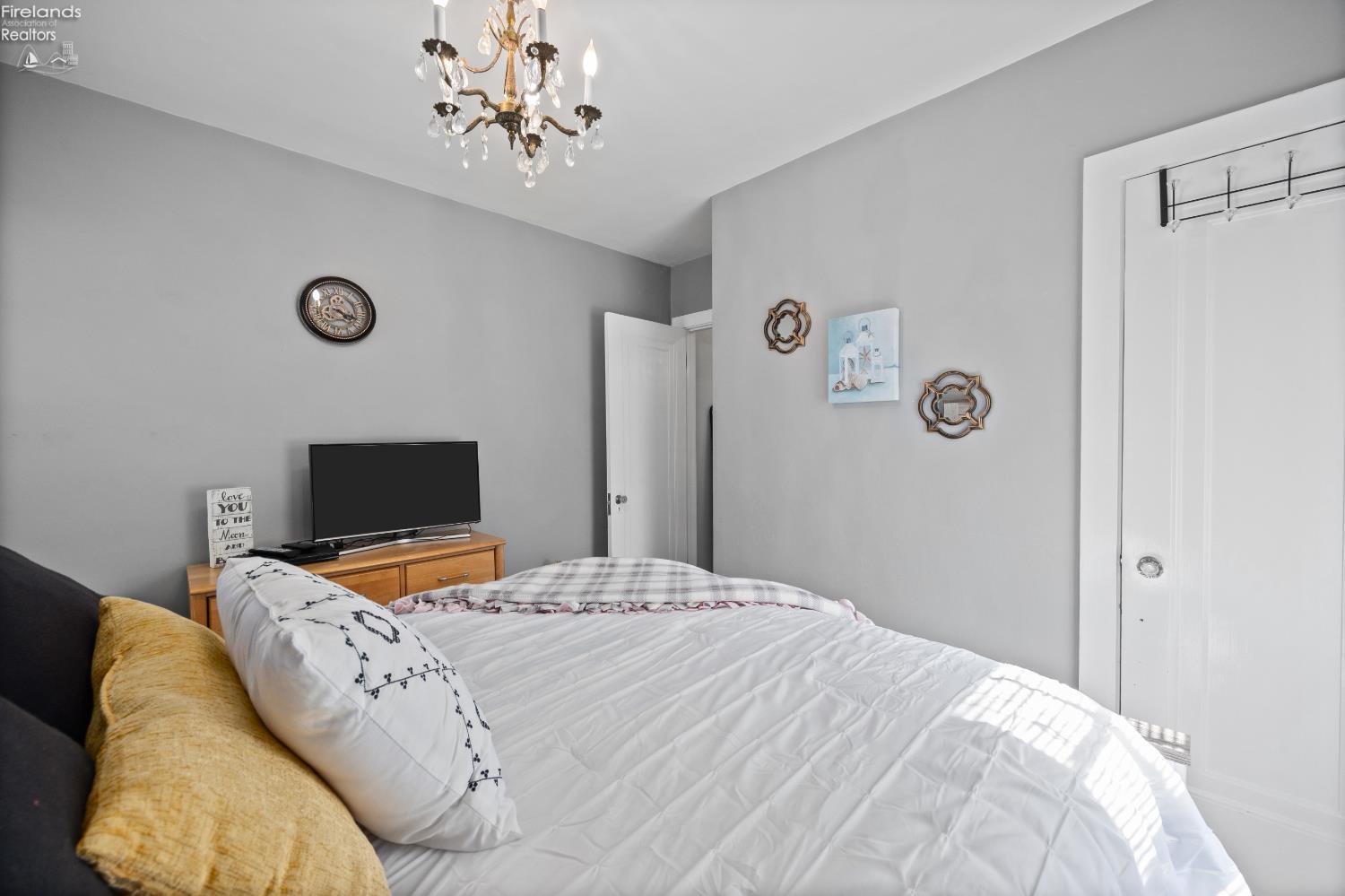 16602 Dartmouth Ave