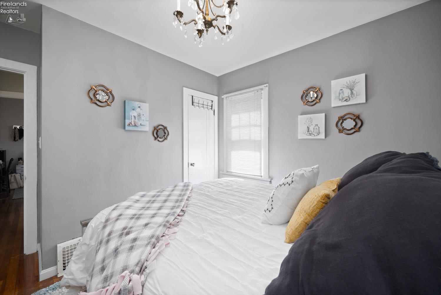 16602 Dartmouth Ave