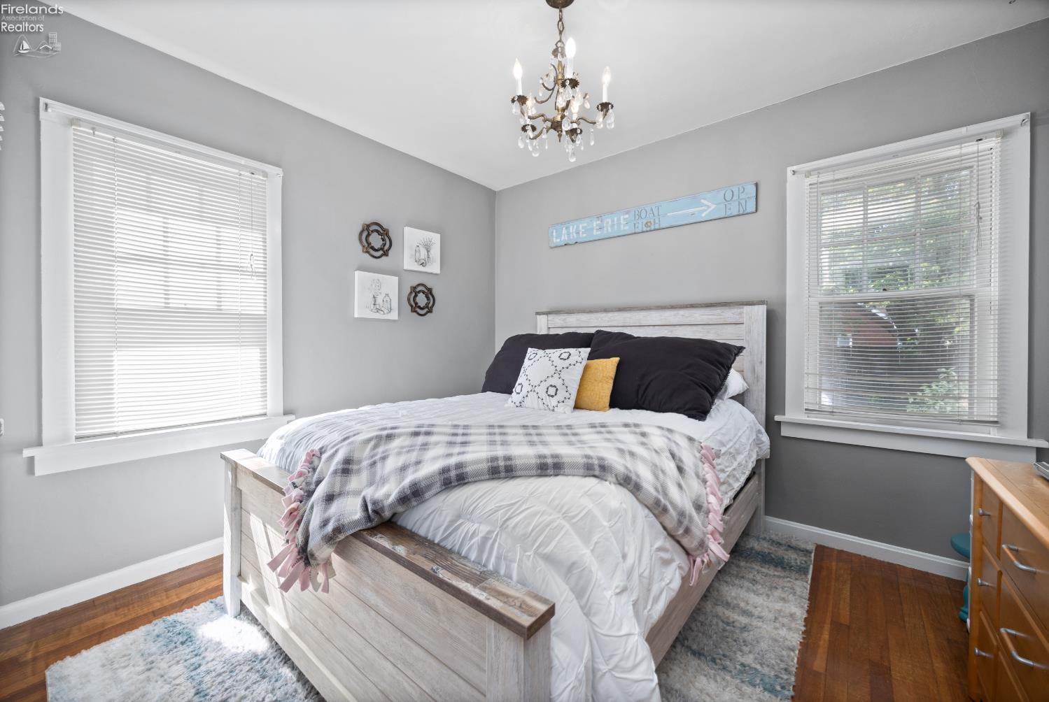16602 Dartmouth Ave