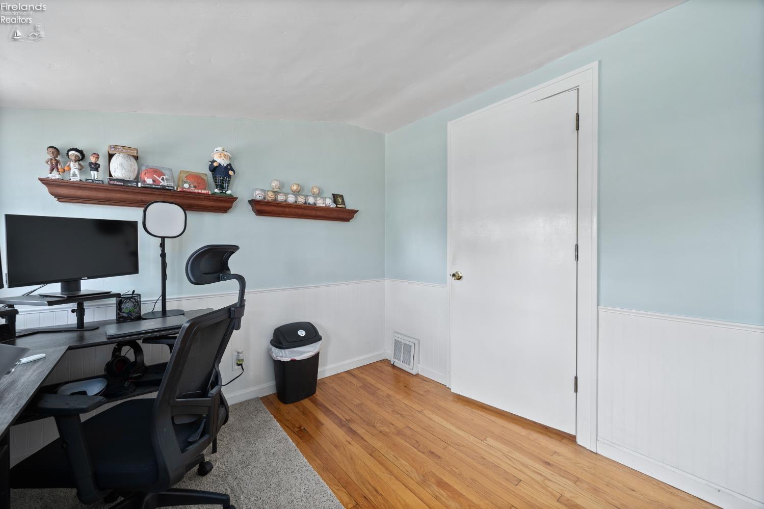 16602 Dartmouth Ave