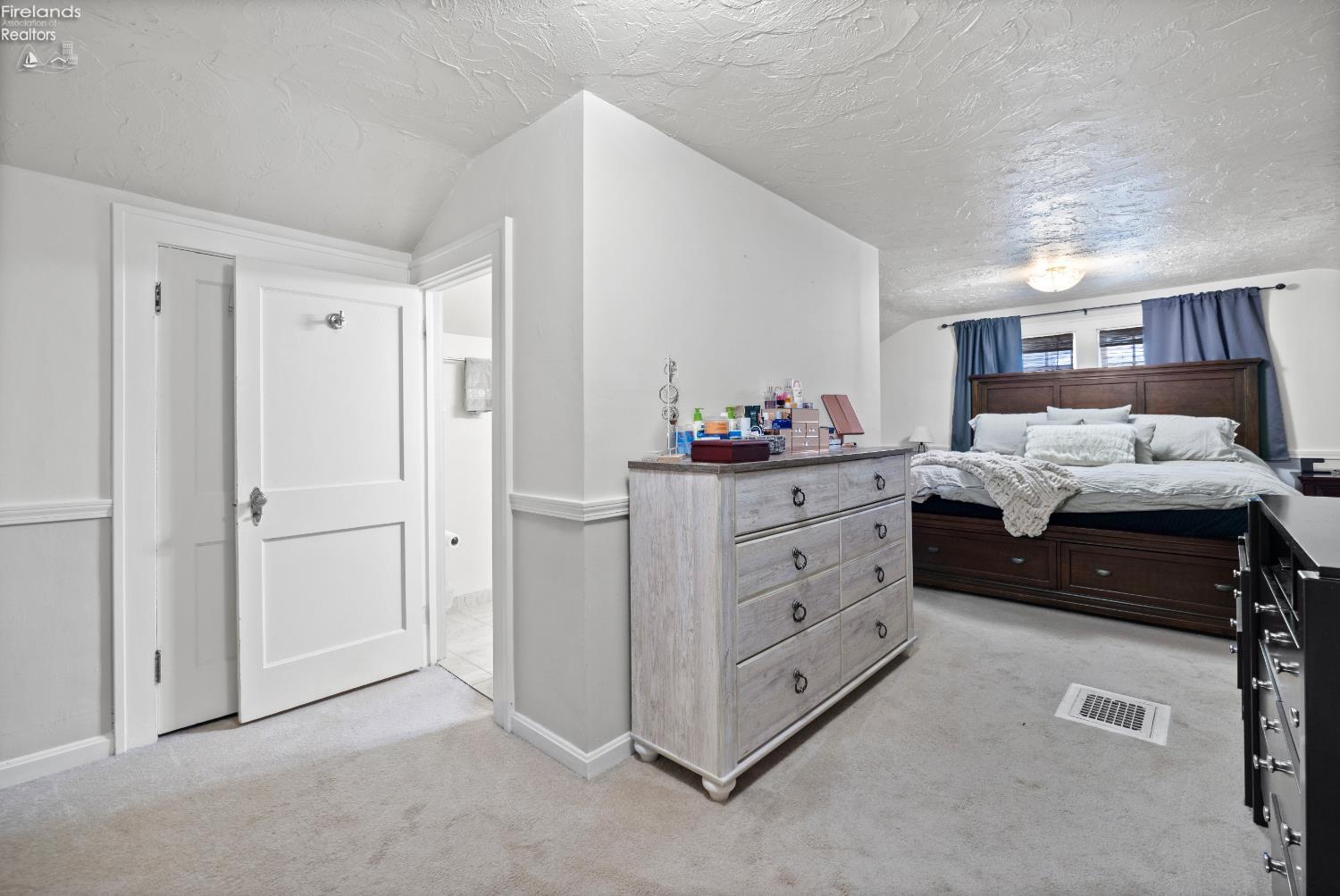 16602 Dartmouth Ave