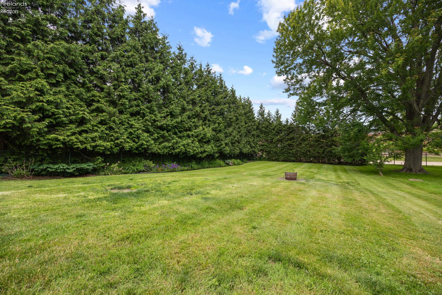 46320 Middle Ridge Rd.