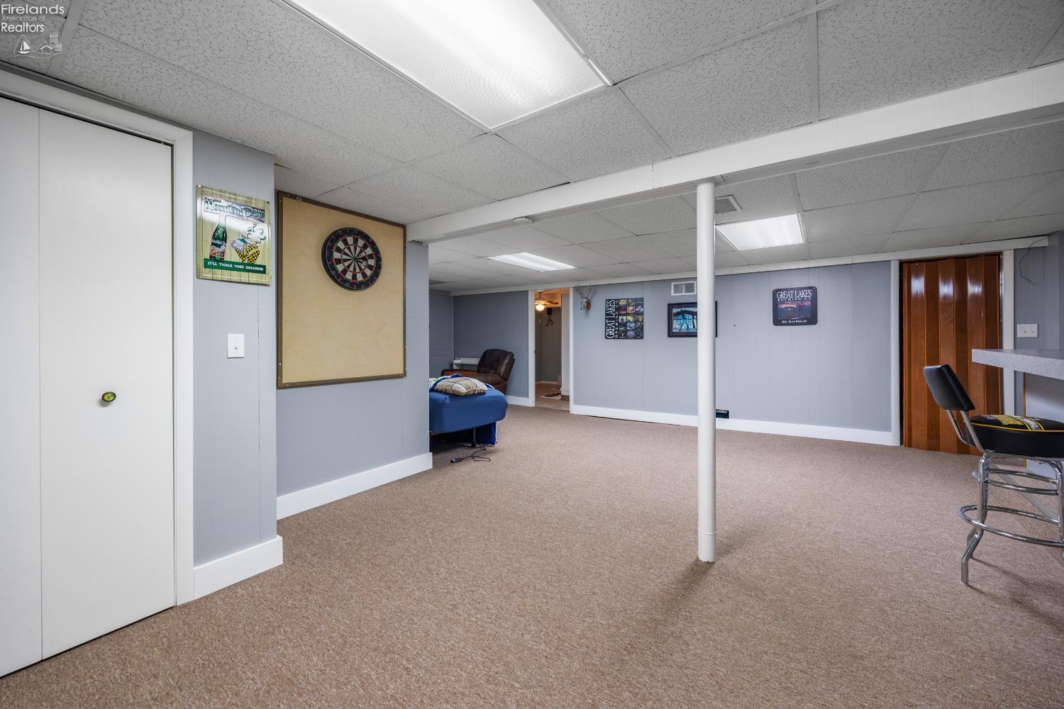46320 Middle Ridge Rd.