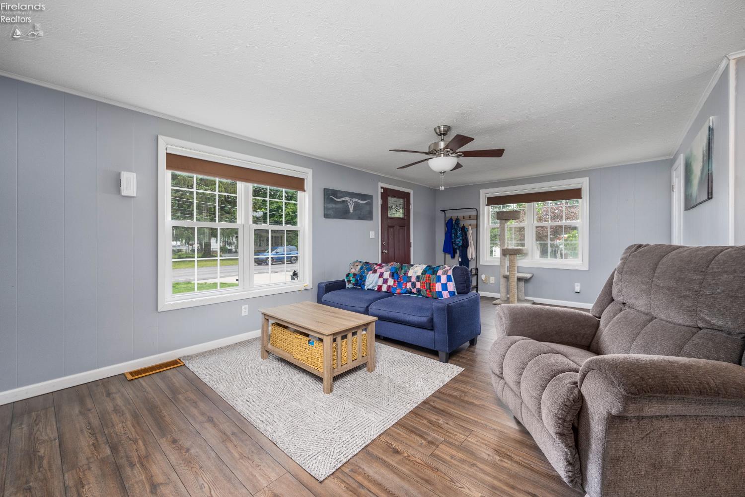 46320 Middle Ridge Rd.