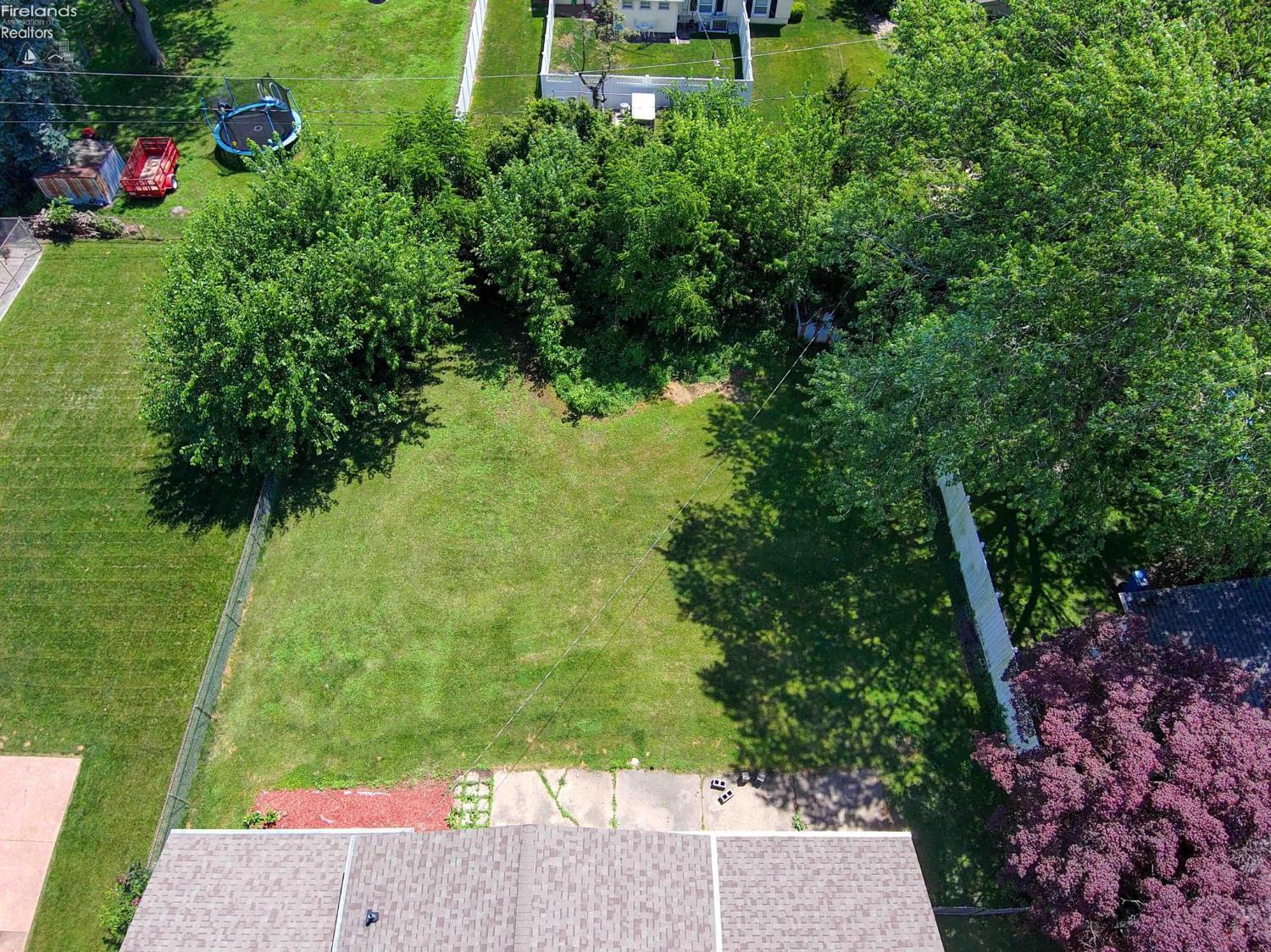 2718 Mulberry Drive