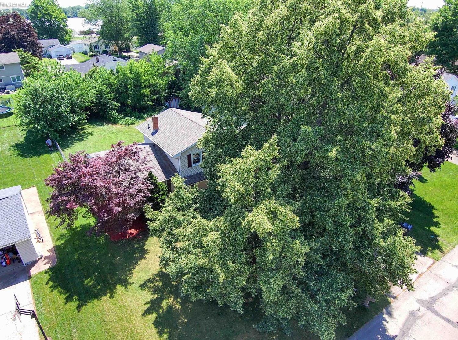 2718 Mulberry Drive