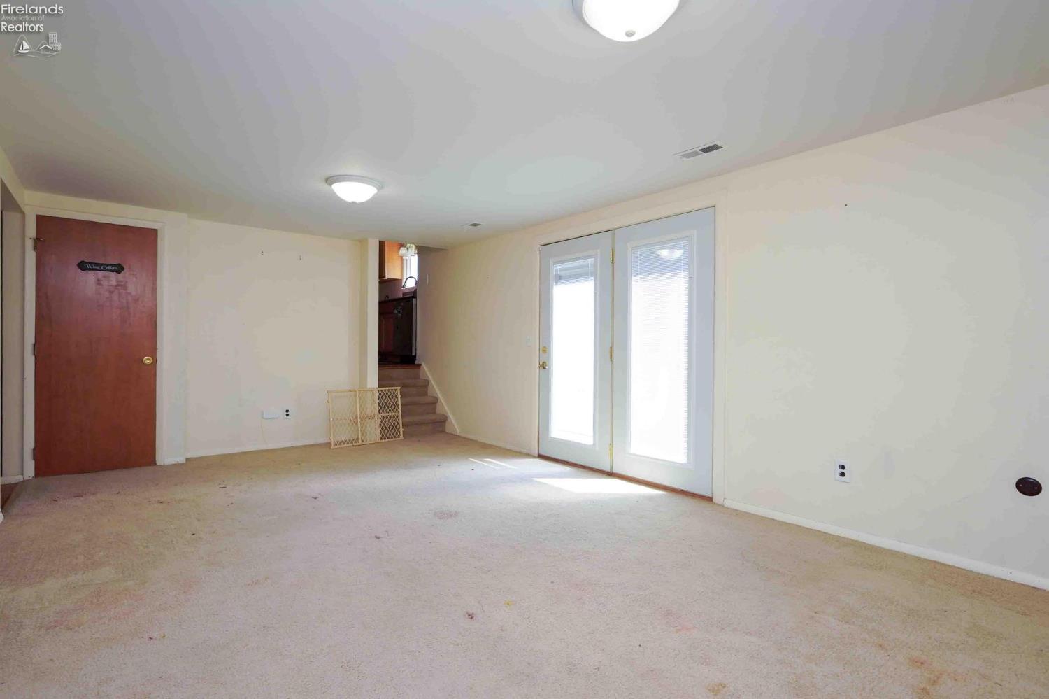 2718 Mulberry Drive