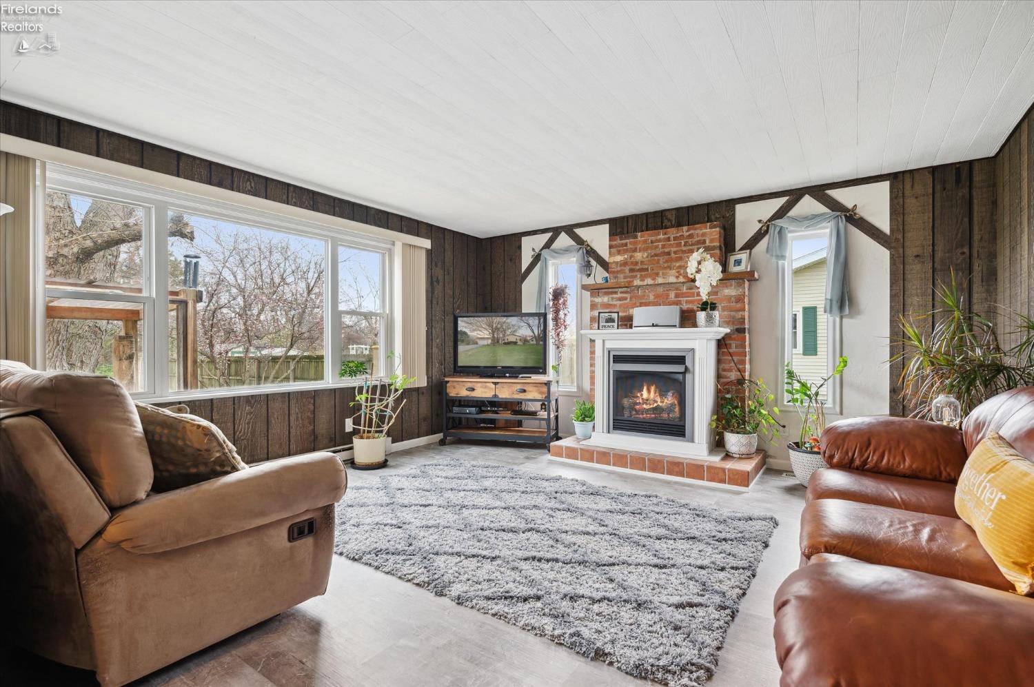 5191 N State Route 53