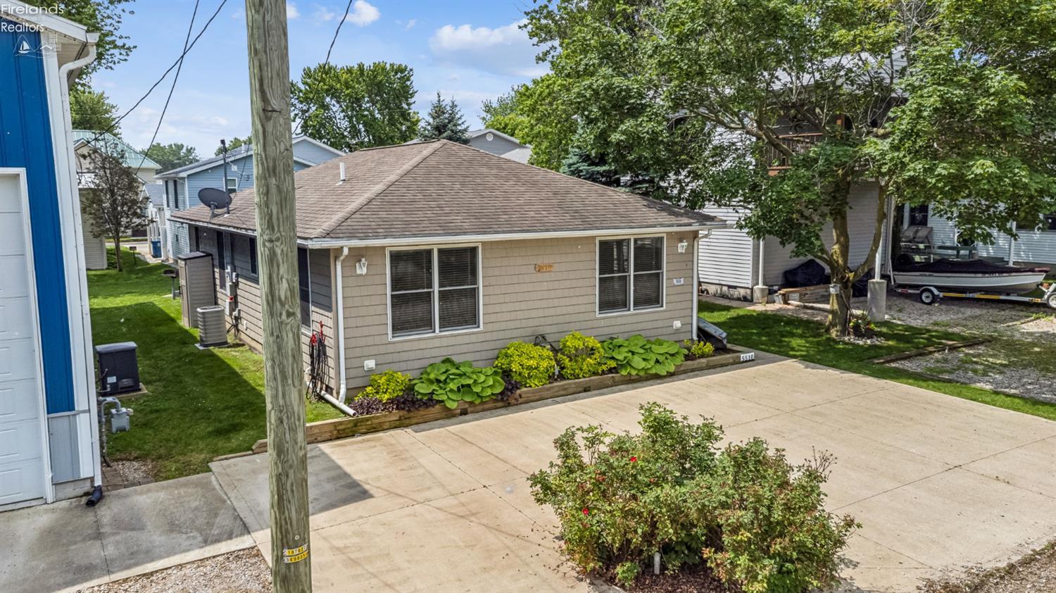 5510 E Center Lane