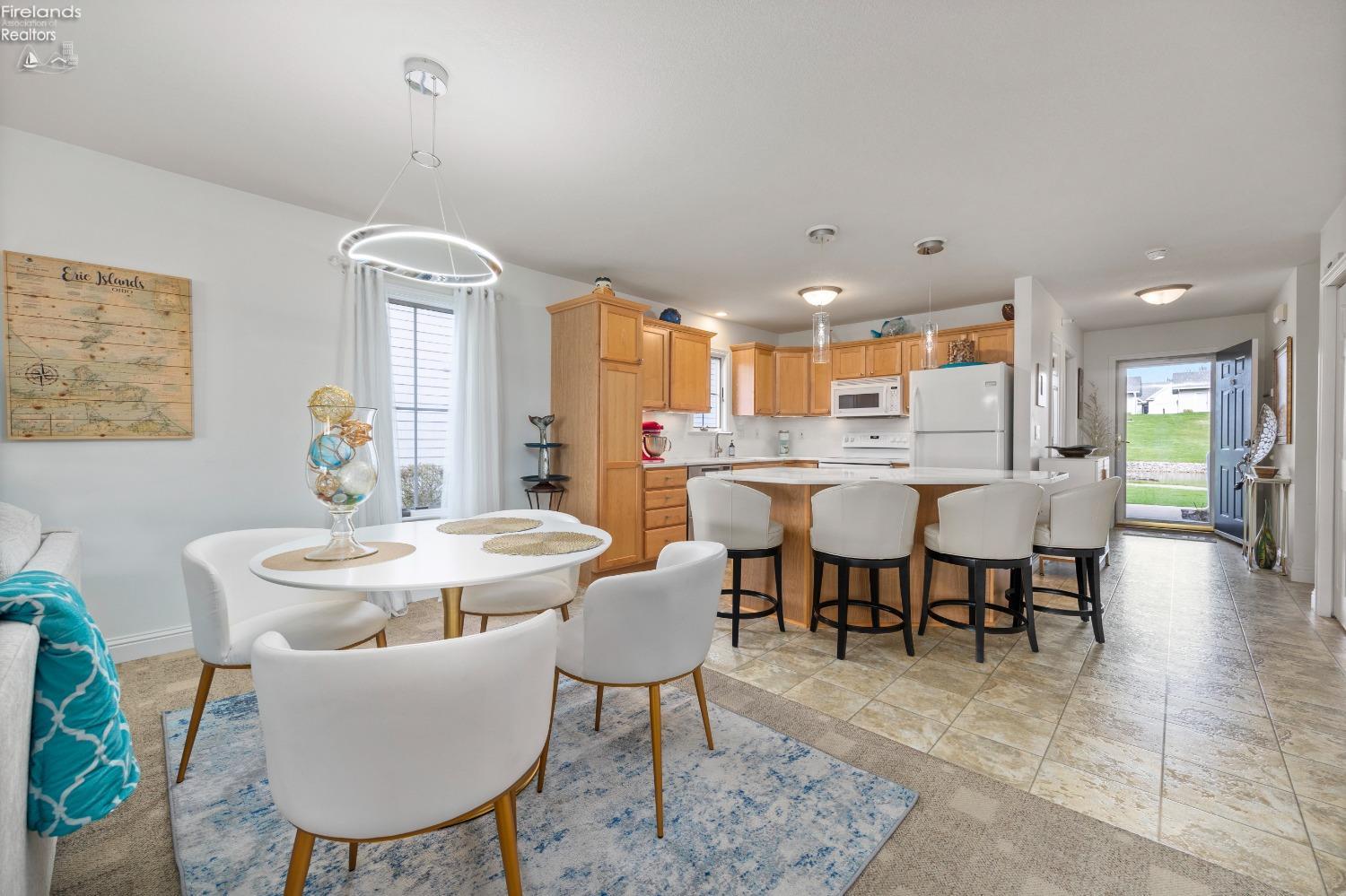 10654 E Bayshore Road 85