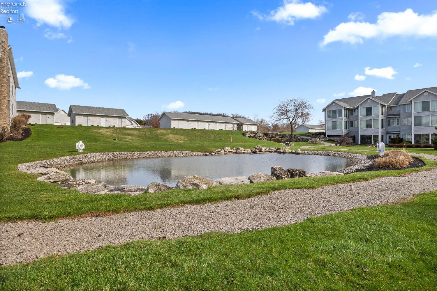 10654 E Bayshore Road 85