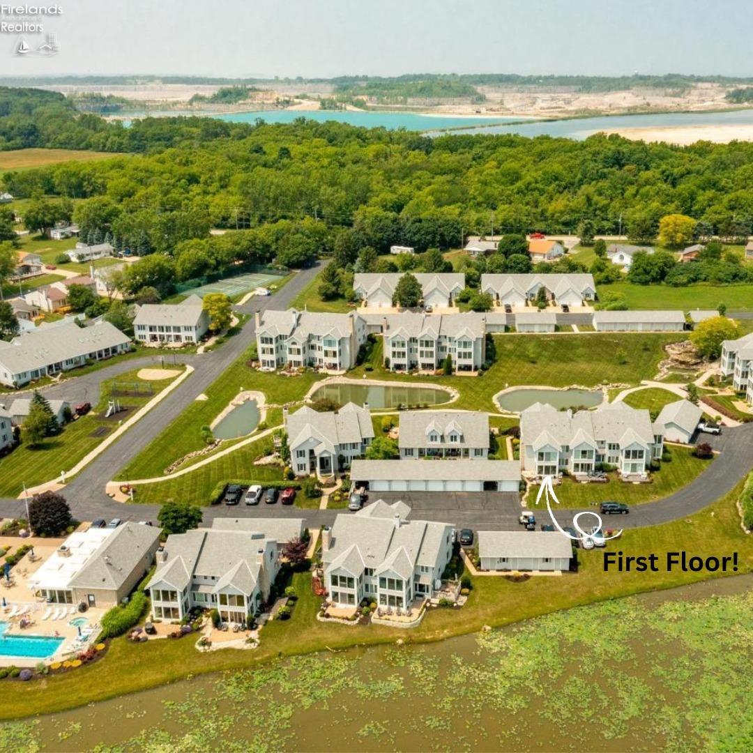 10654 E Bayshore Road 85