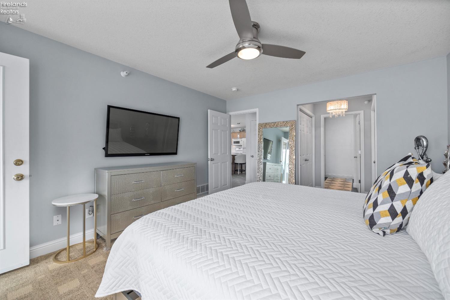 10654 E Bayshore Road 85