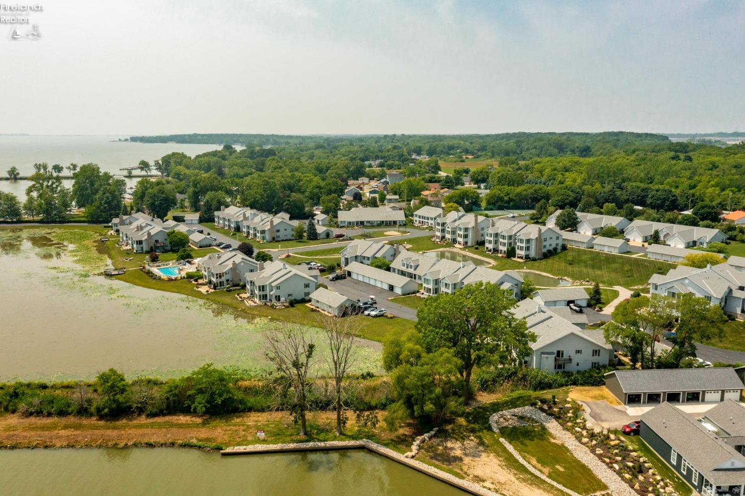 10654 E Bayshore Road 85