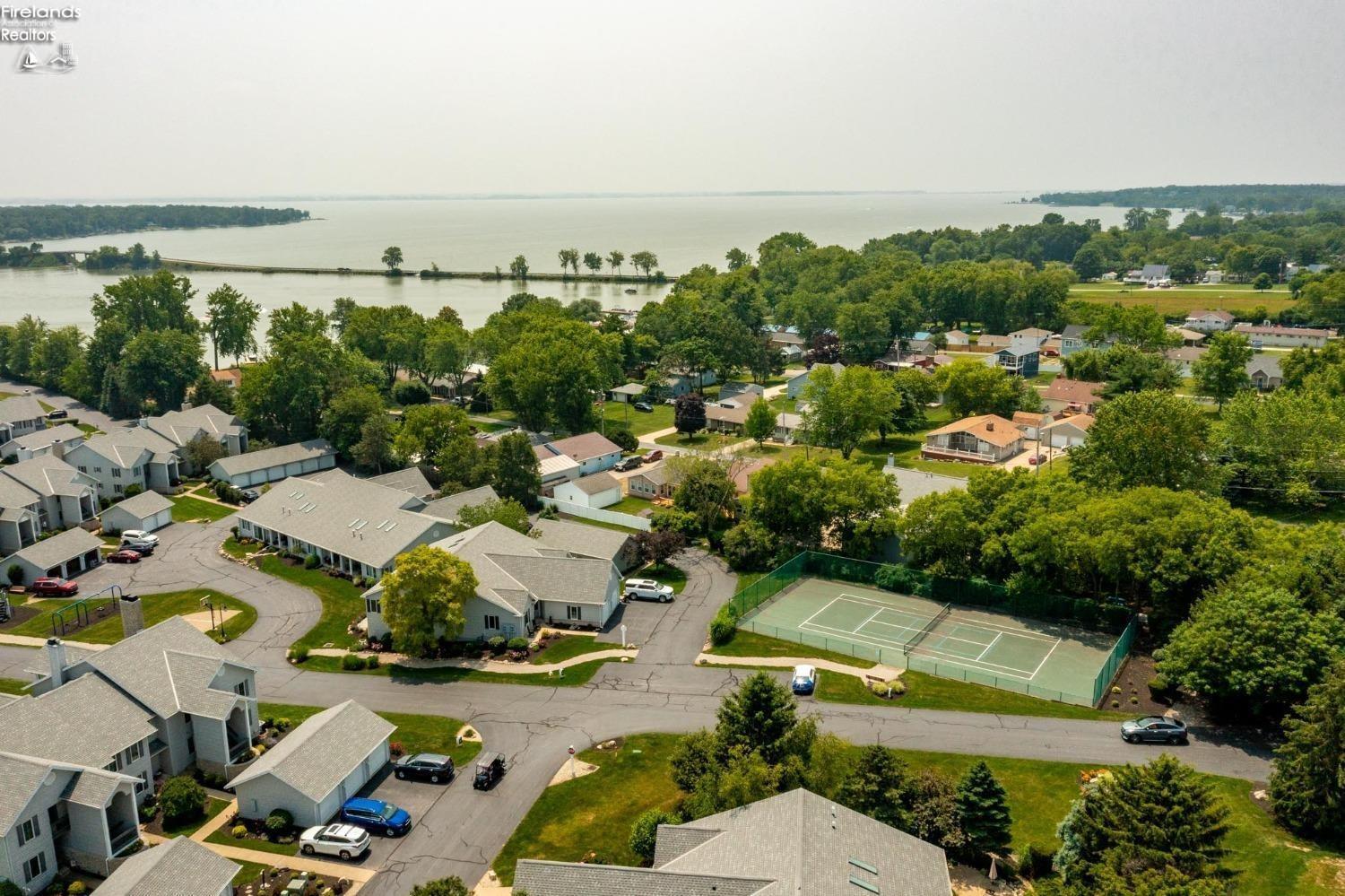 10654 E Bayshore Road 85