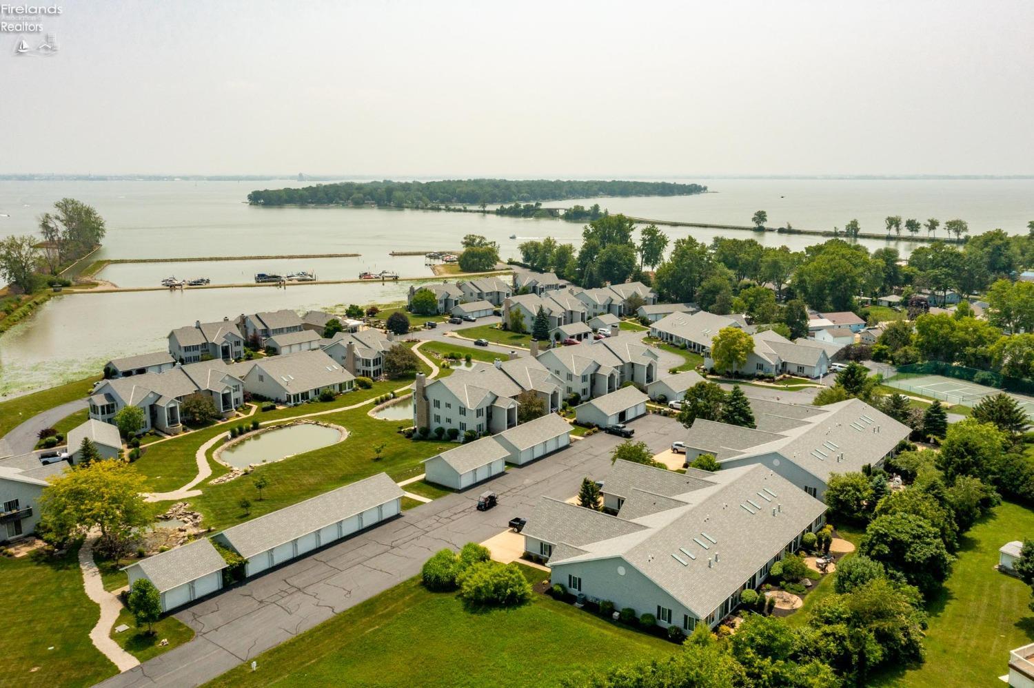 10654 E Bayshore Road 85