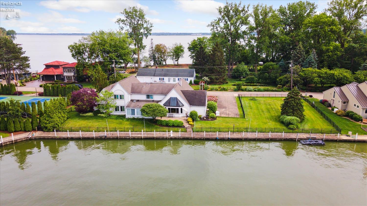 129 Bay Shore Drive