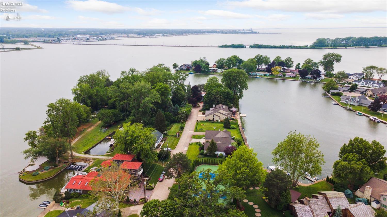 129 Bay Shore Drive