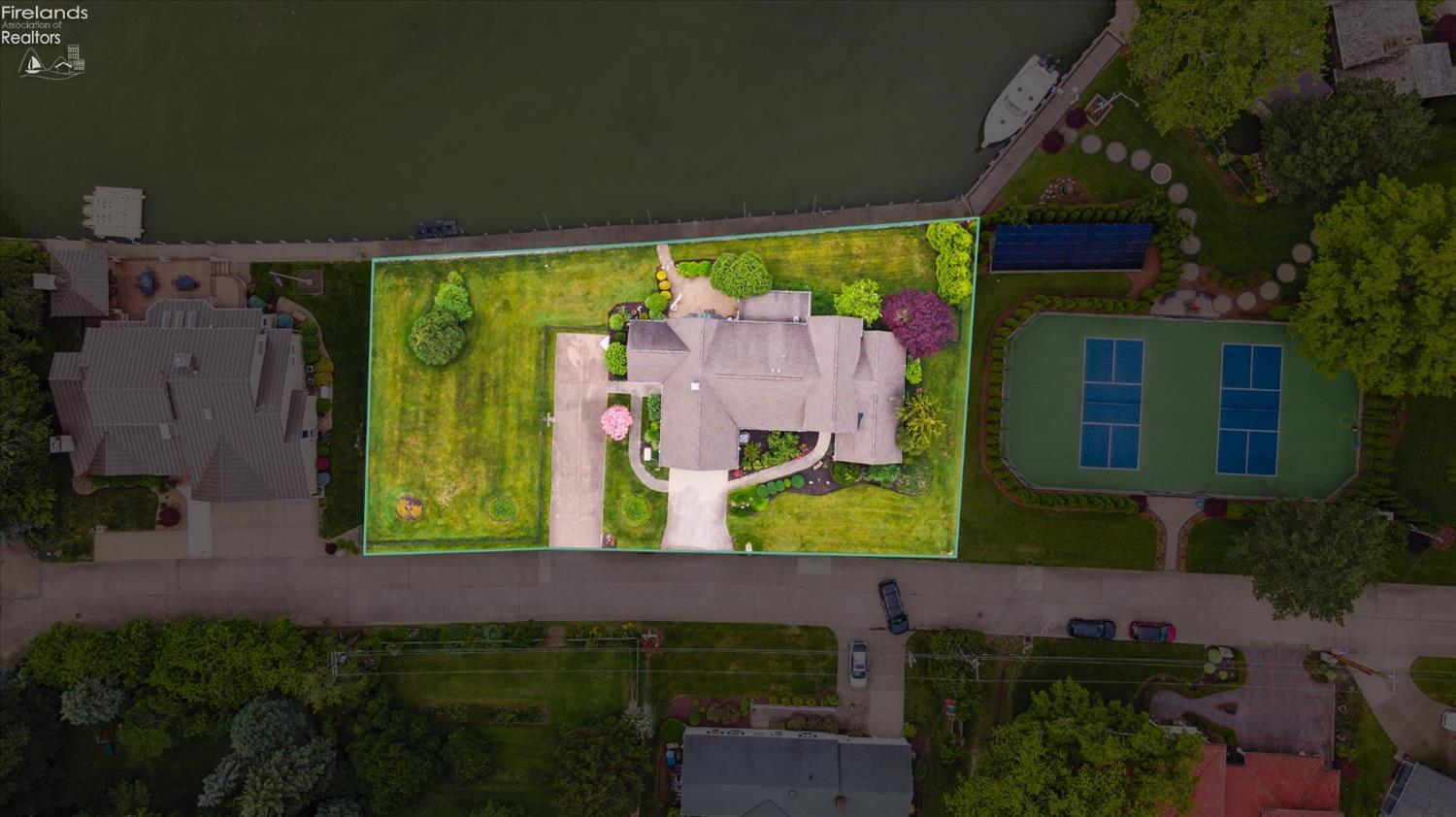 129 Bay Shore Drive