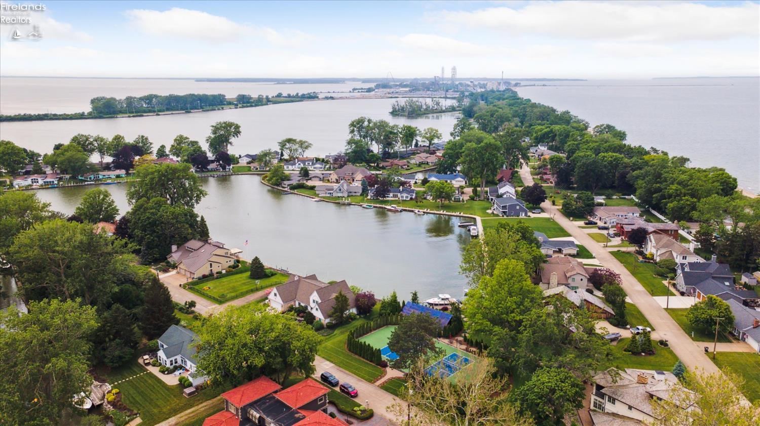 129 Bay Shore Drive