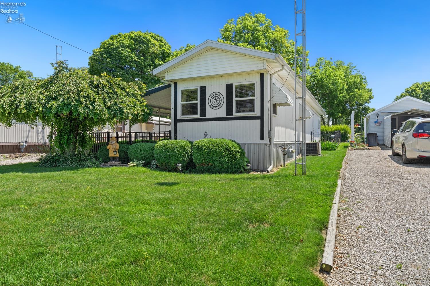 5288 E Lawrence Drive Lot 9