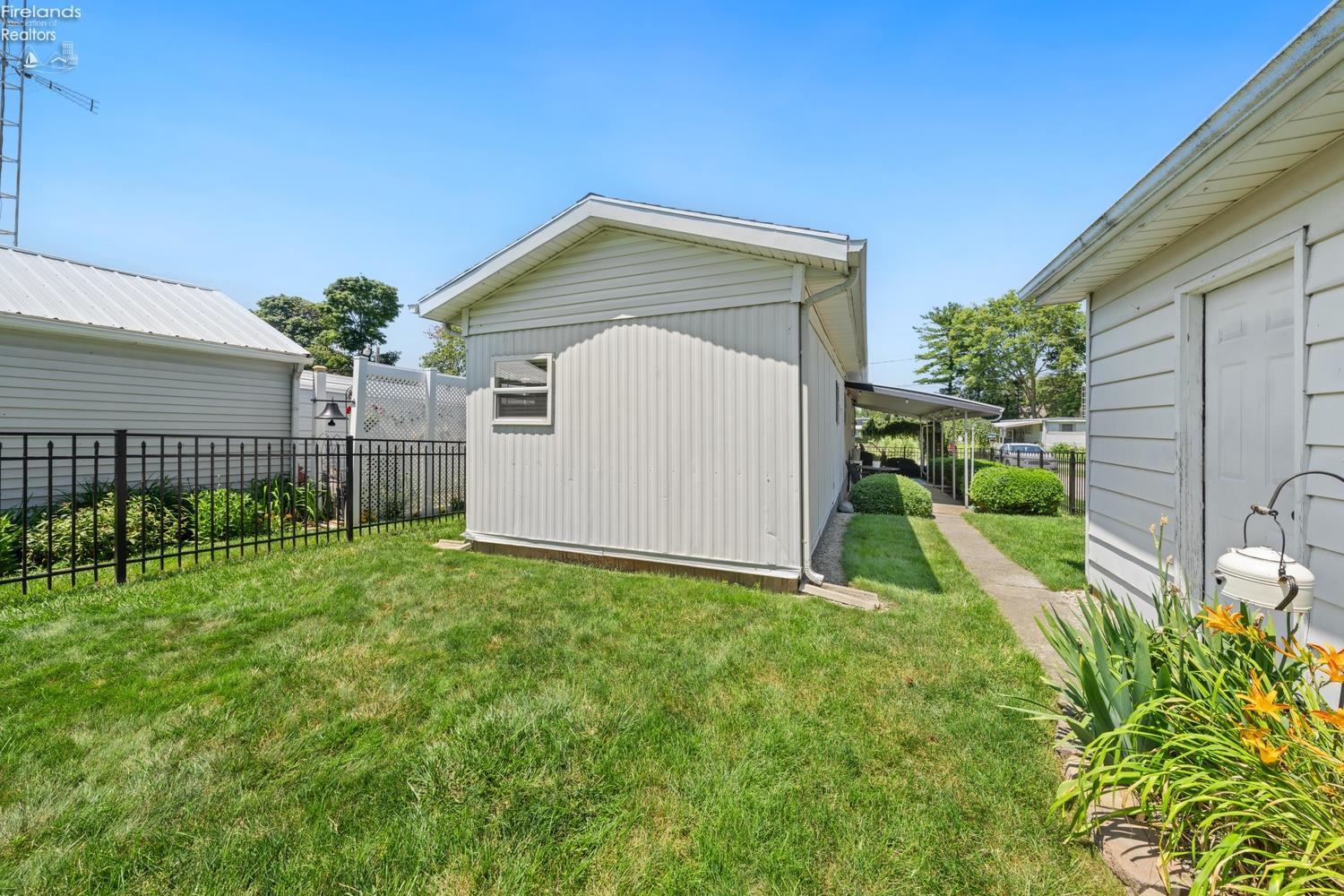 5288 E Lawrence Drive Lot 9