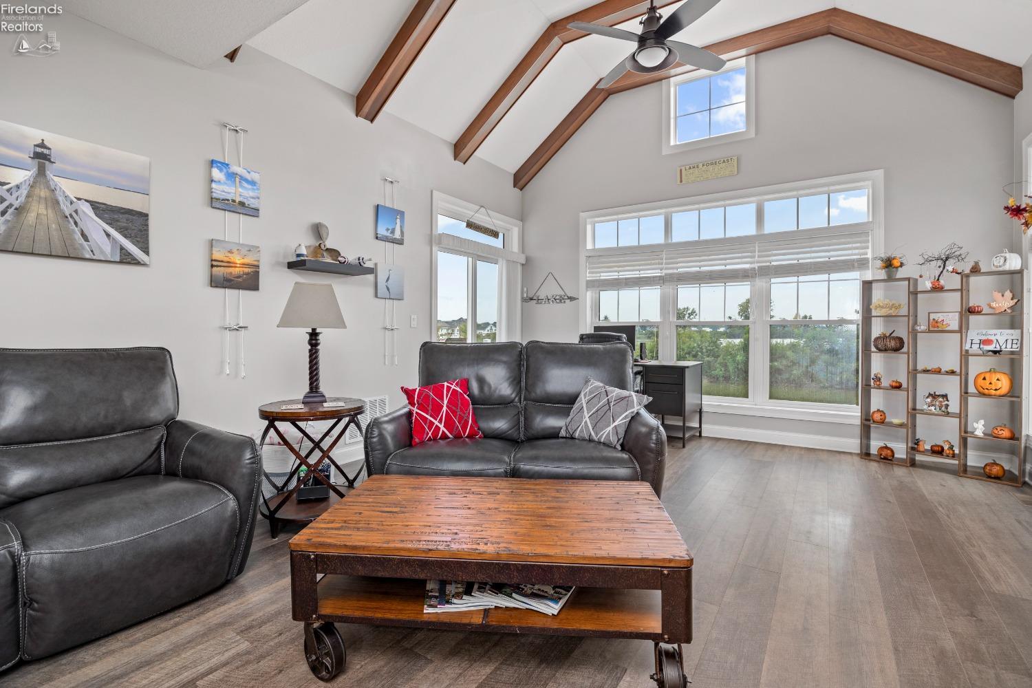 5367 Walls Channel Drive