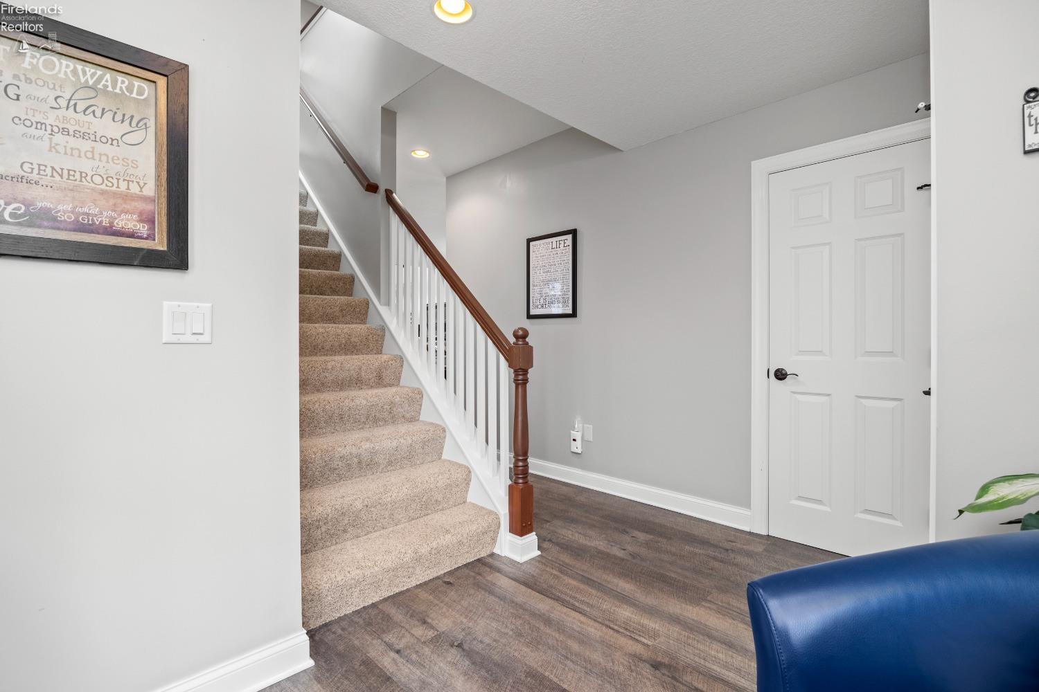 5367 Walls Channel Drive