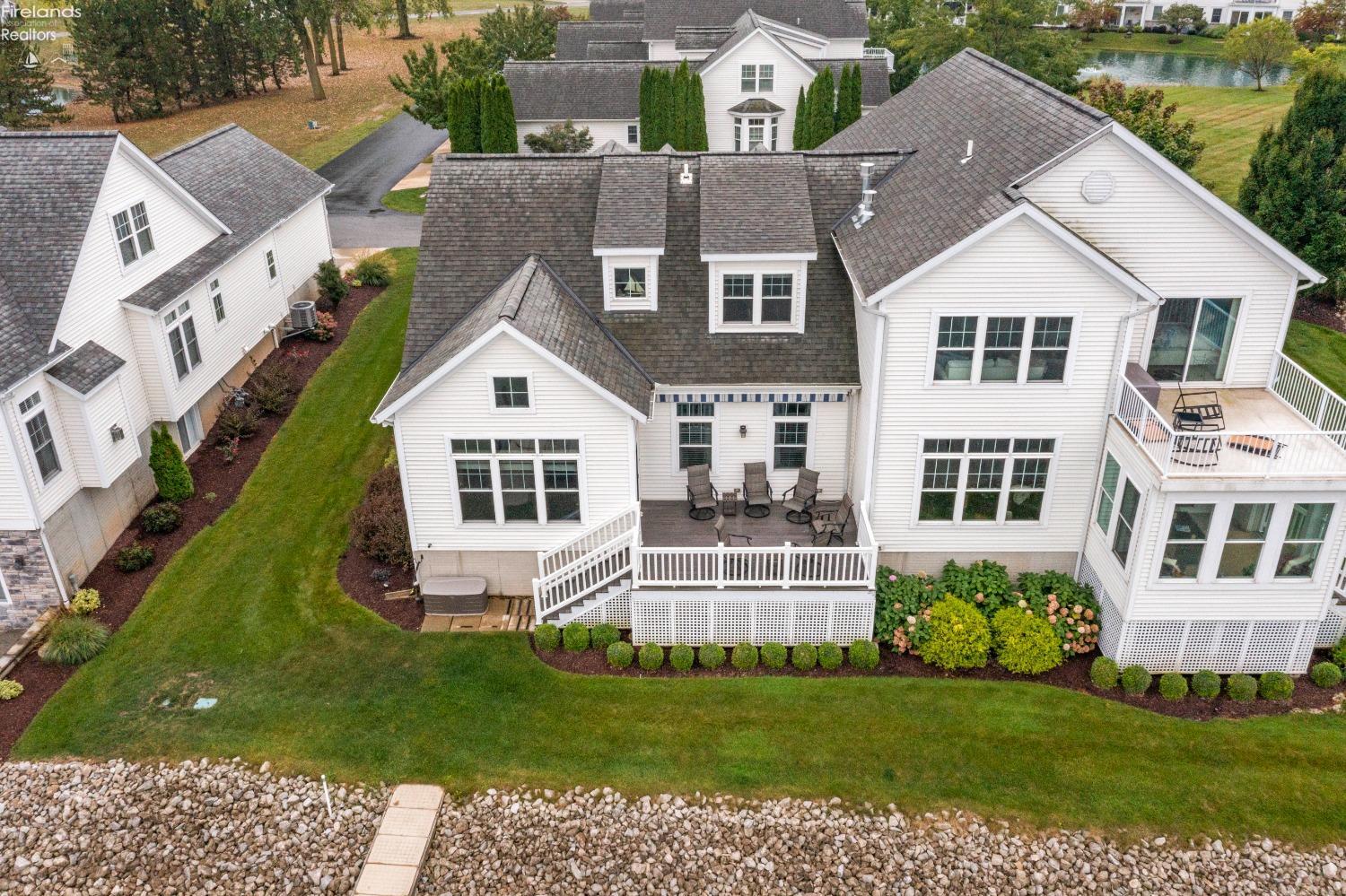 5367 Walls Channel Drive