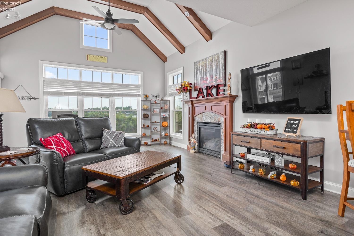 5367 Walls Channel Drive