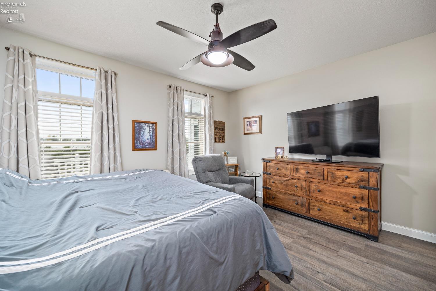 5367 Walls Channel Drive