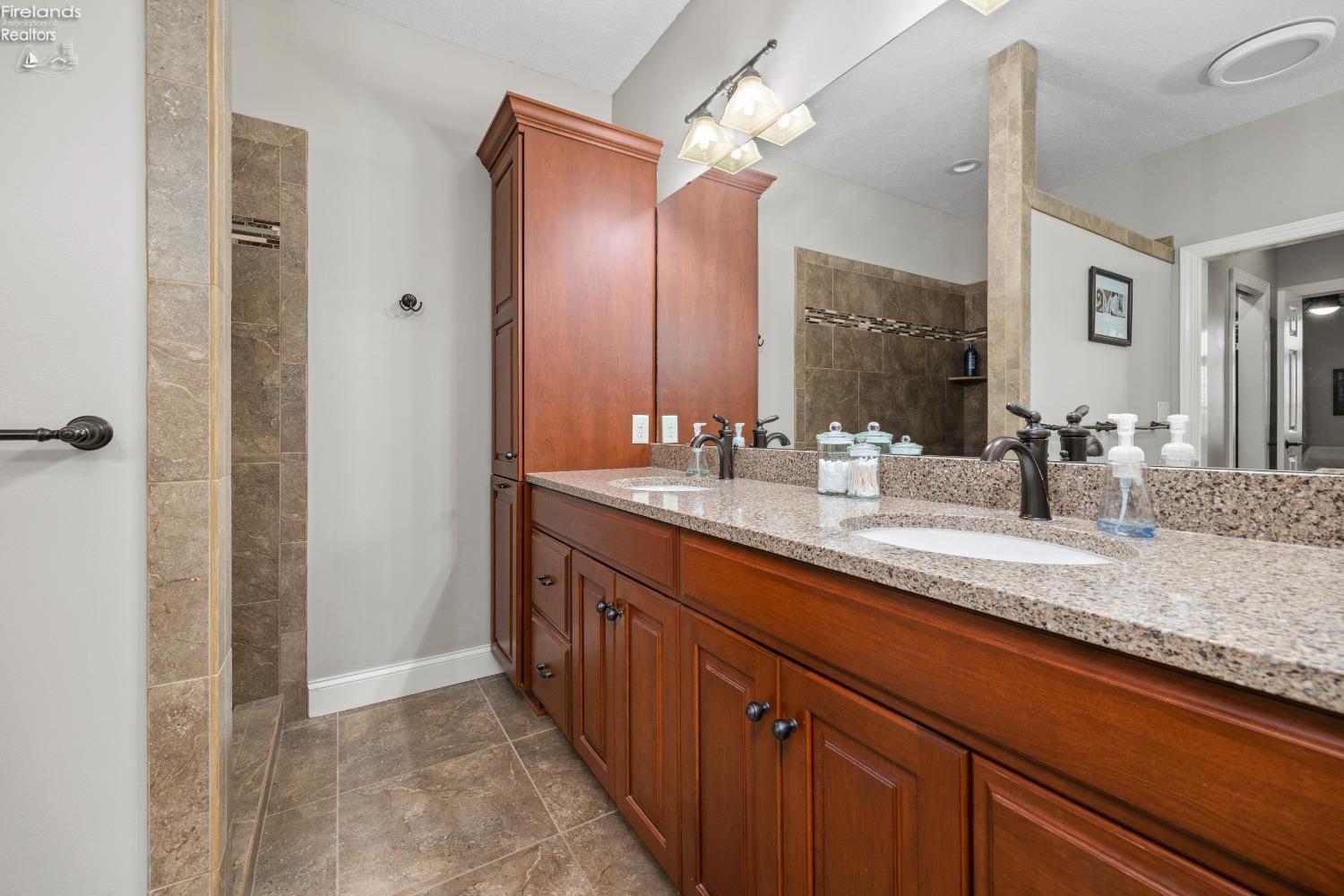 5367 Walls Channel Drive