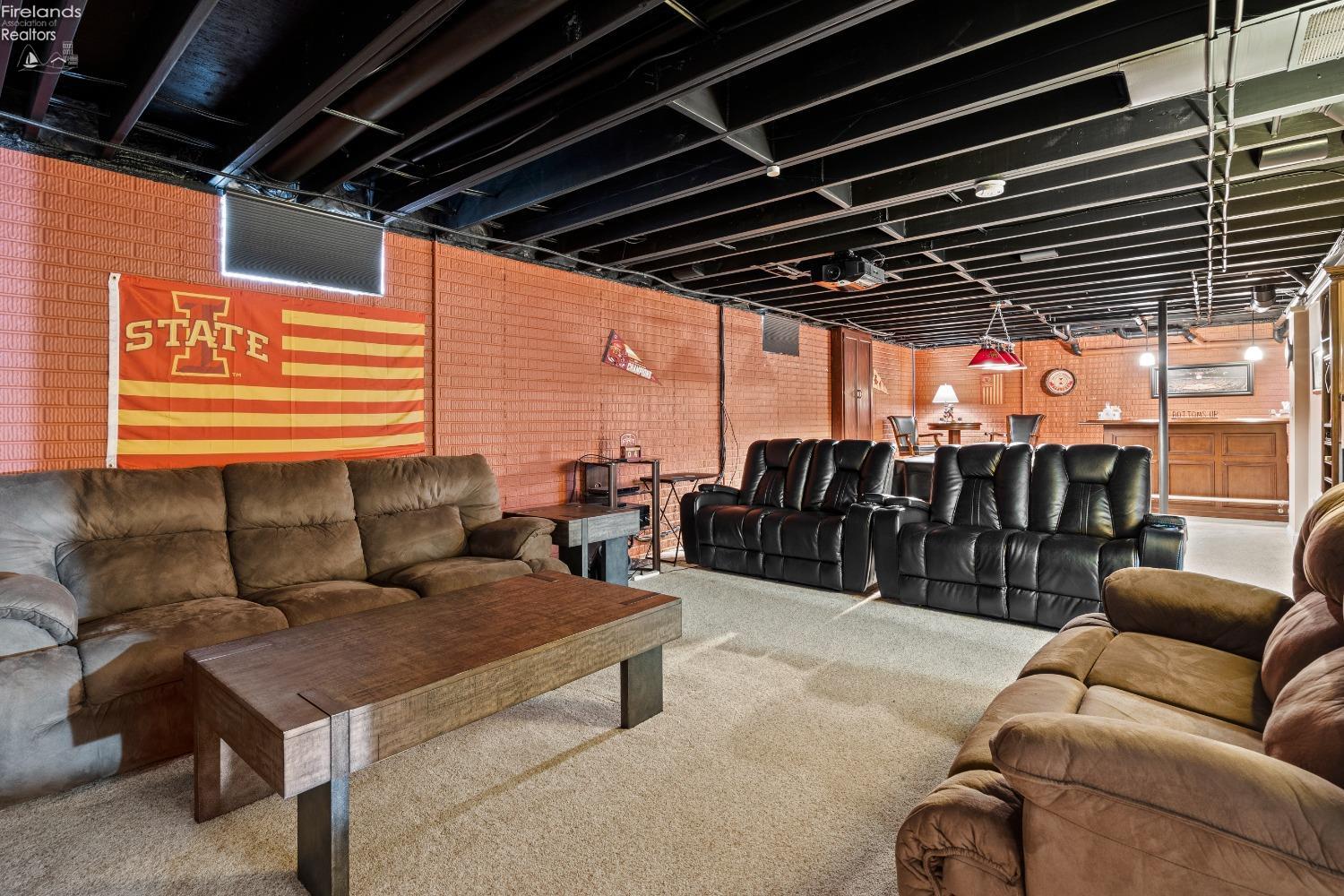 5367 Walls Channel Drive