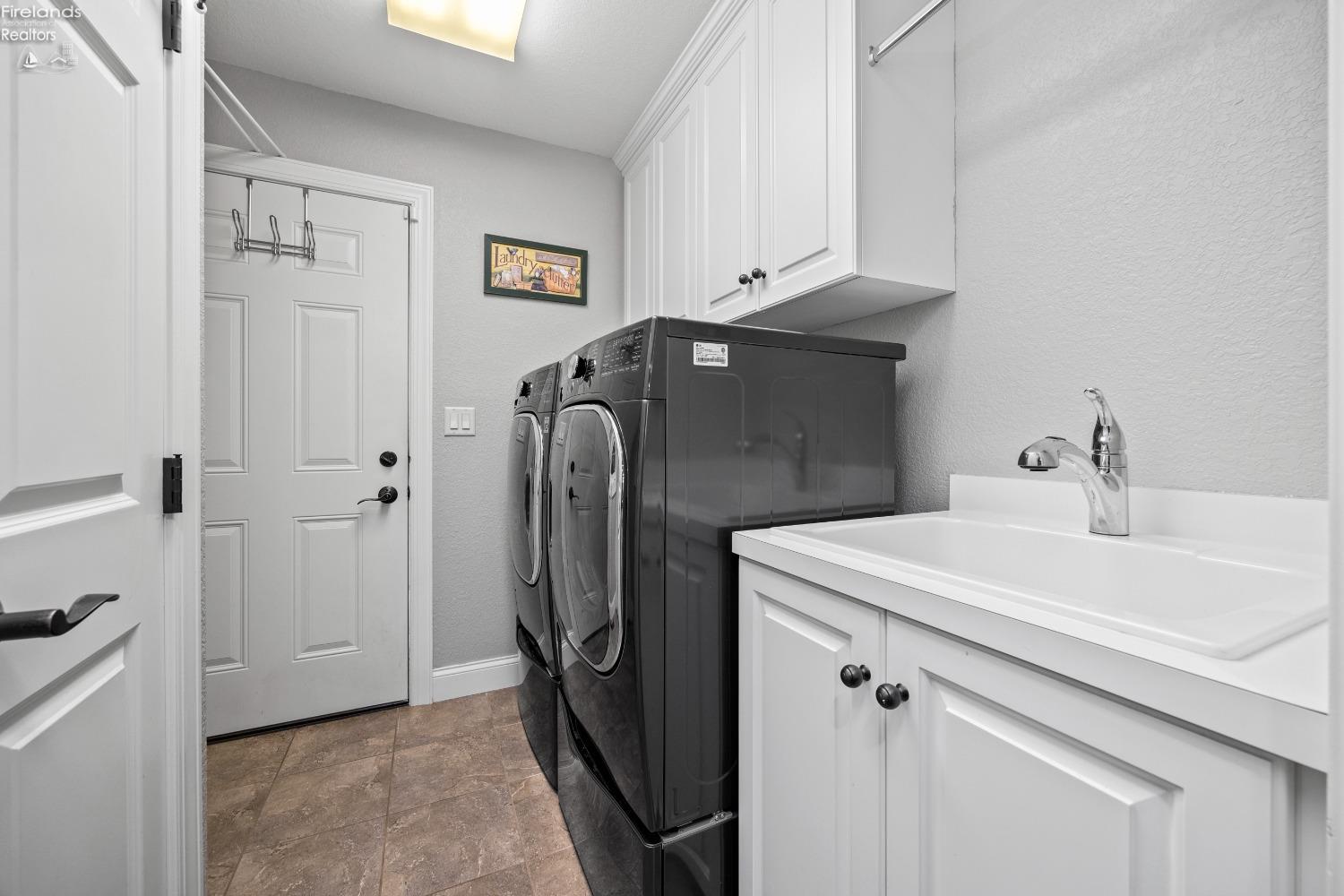 5367 Walls Channel Drive