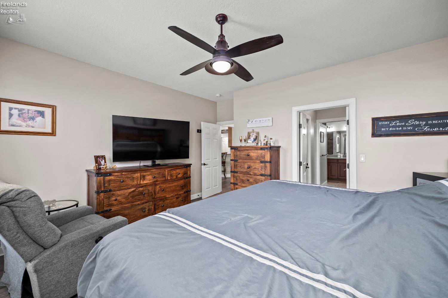 5367 Walls Channel Drive