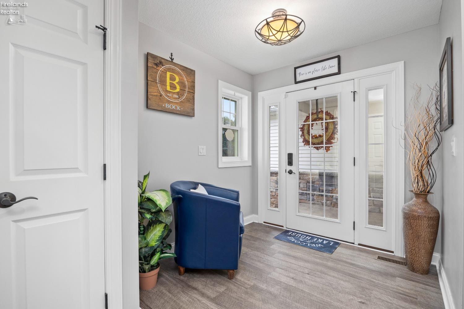 5367 Walls Channel Drive