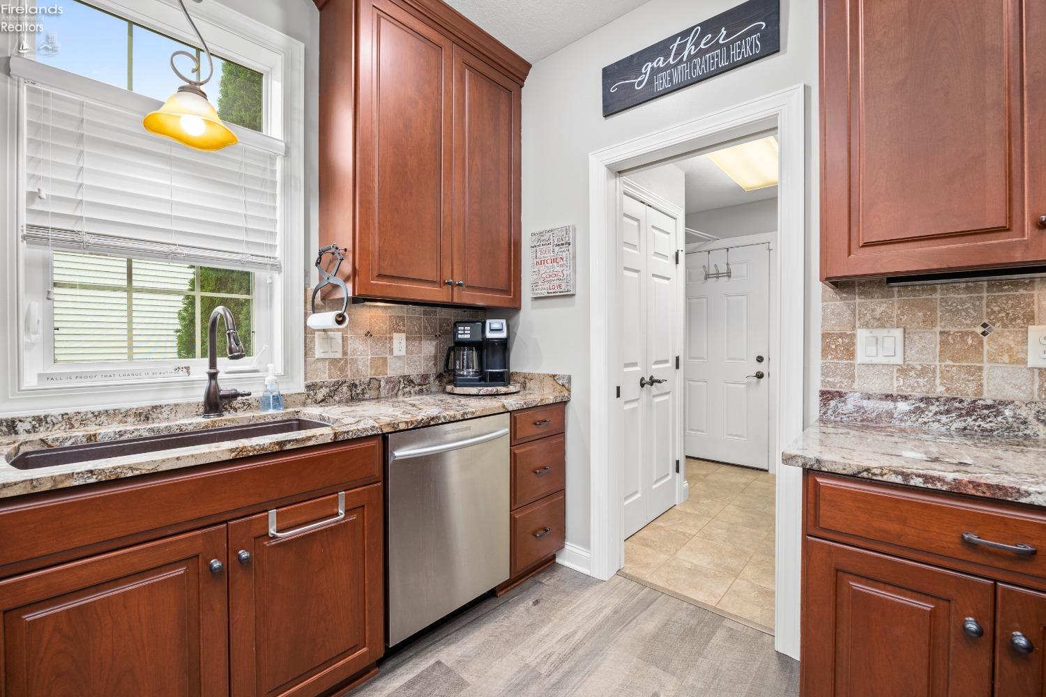 5367 Walls Channel Drive