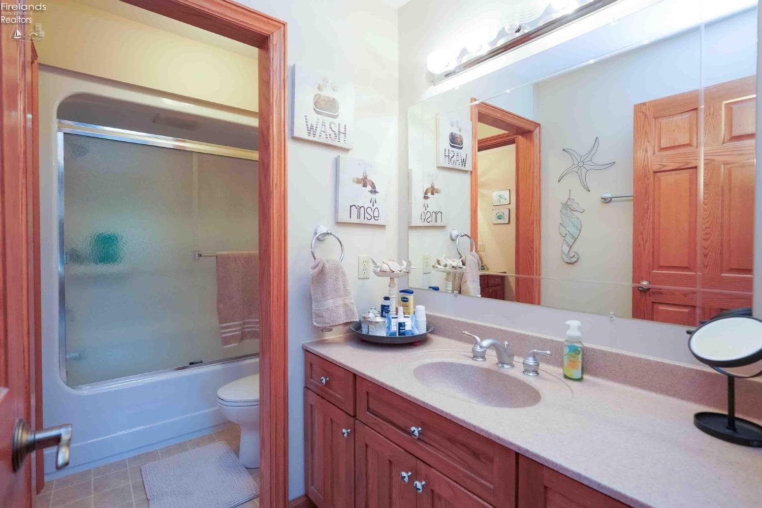 3656 N County Road 43