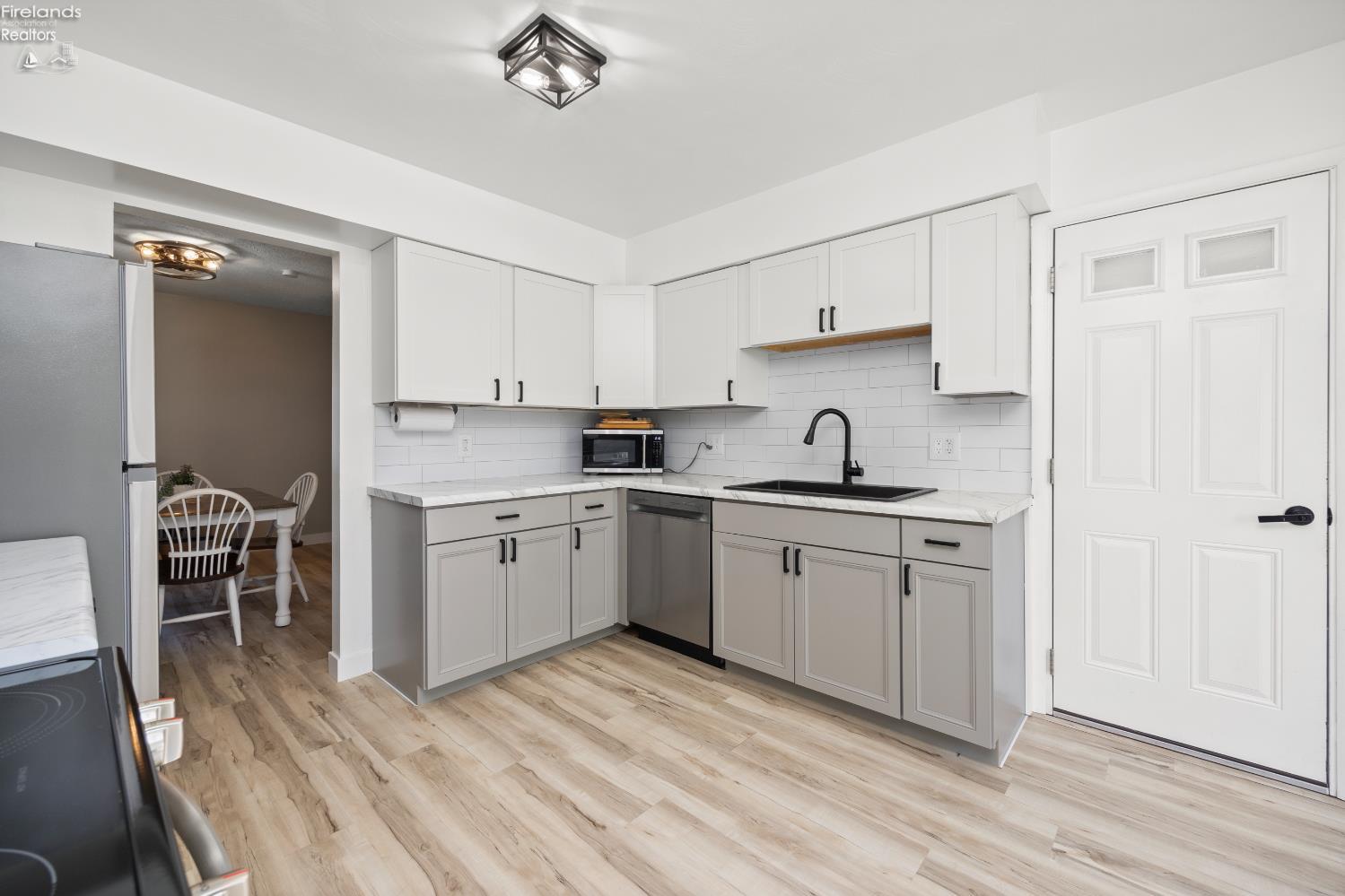 218 St. Thomas Drive