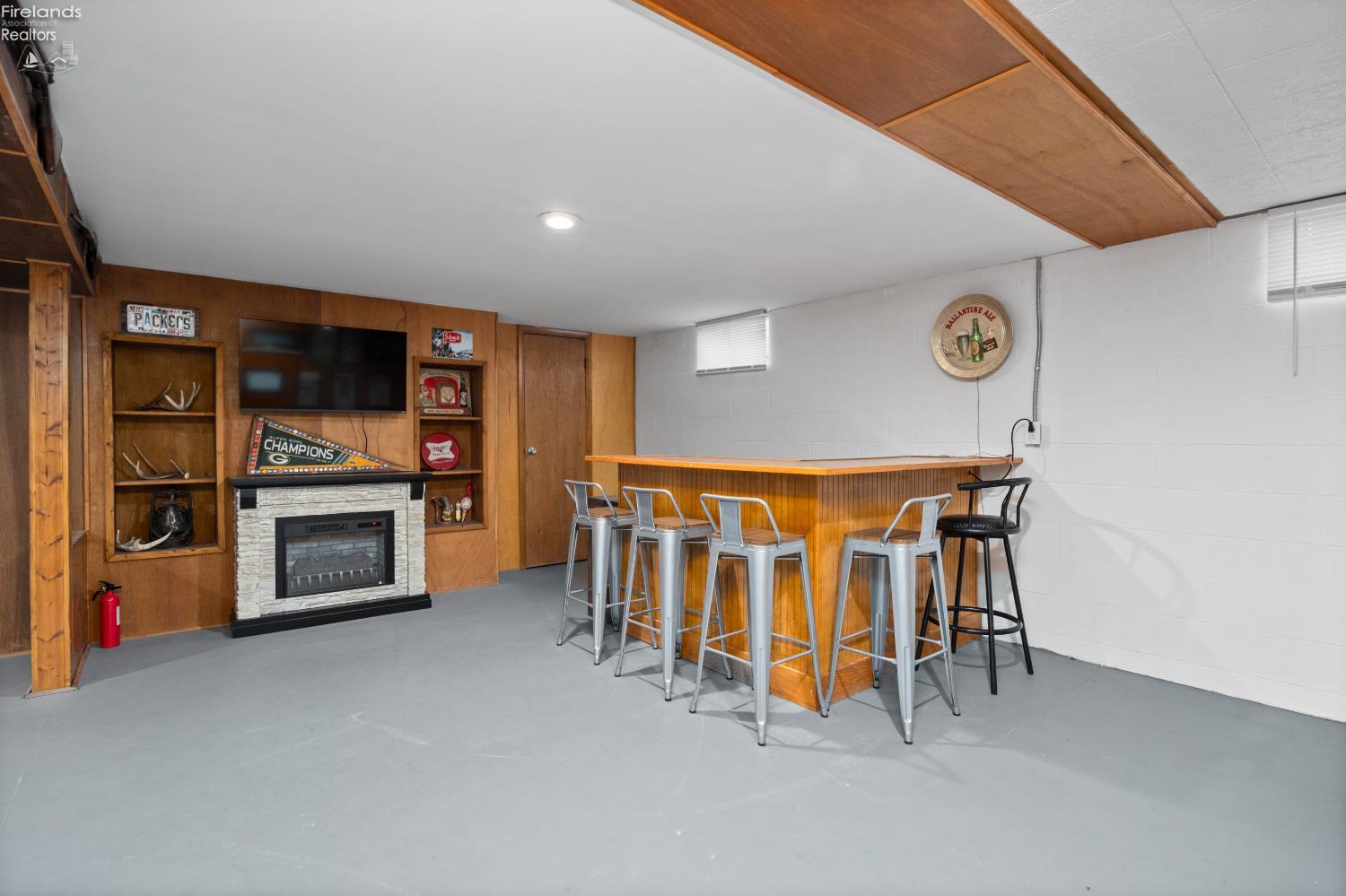 218 St. Thomas Drive