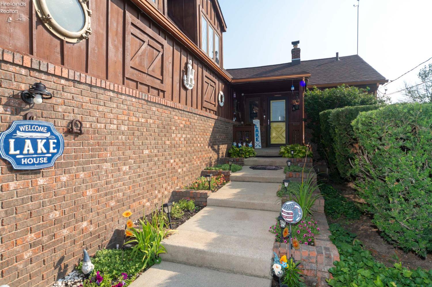 11103 Dyke Rd.