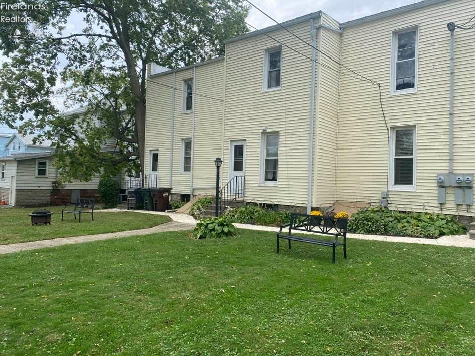 38 42 N Washington Street